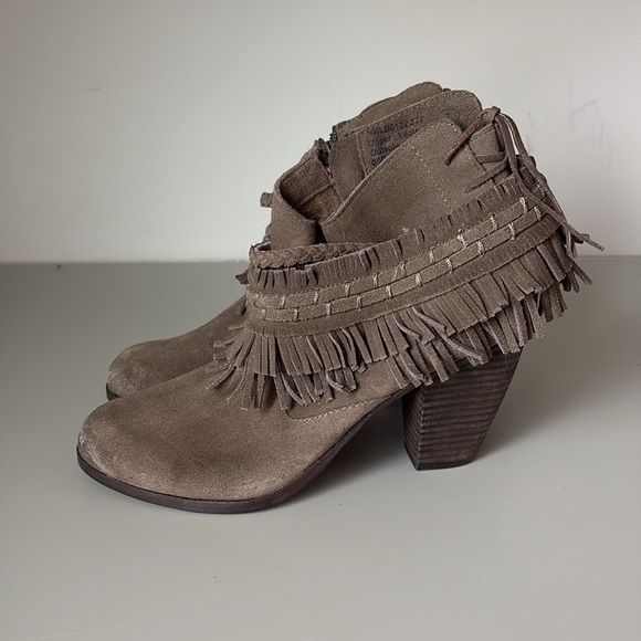 Naughty Monkey Suede Leather Ankle Bootie Size 7 - Picture 1 of 7